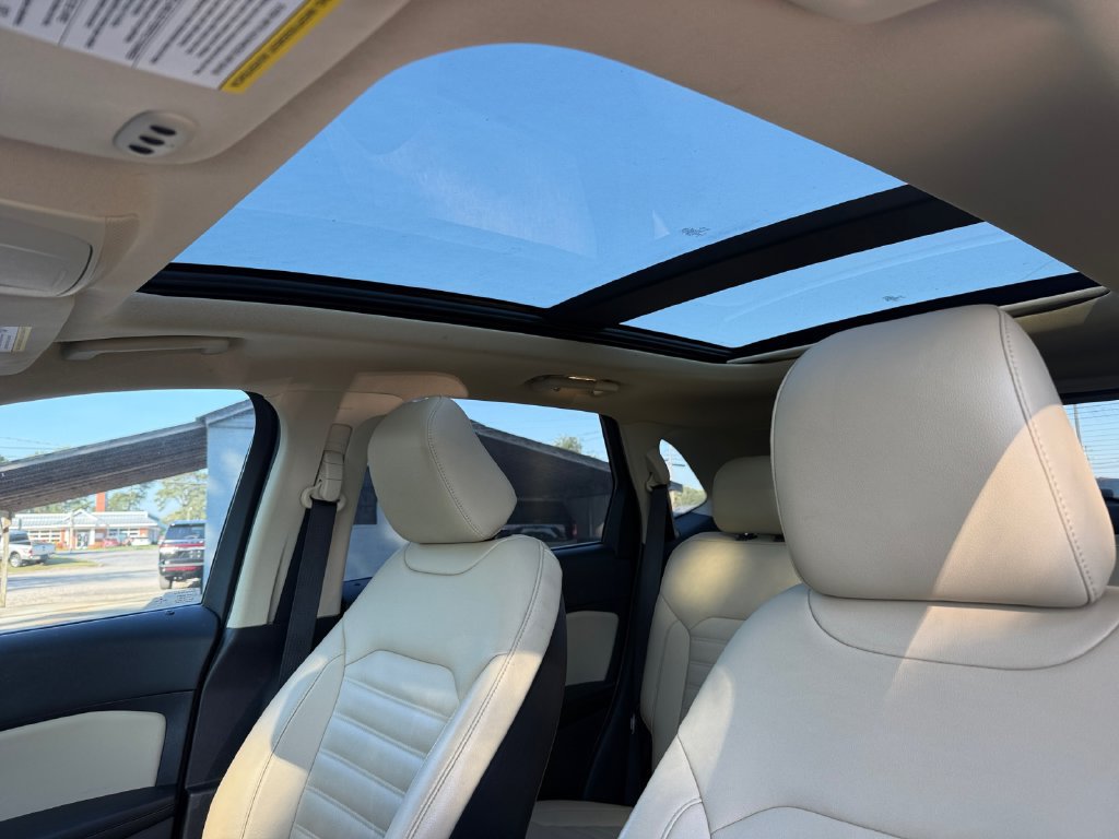 Certified 2020 Ford Edge SEL w/ Convenience Package FWD image 18