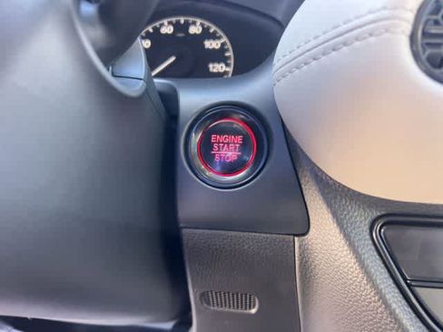 Used 2026 Honda HR-V LX image 28