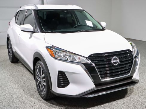 Used 2023 Nissan Kicks SV image 5