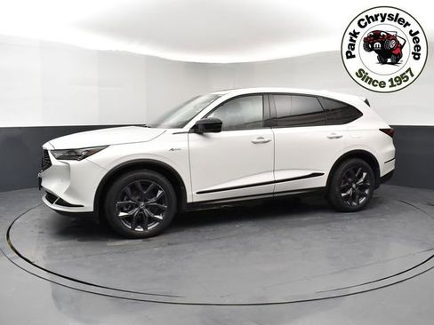 Used 2023 Acura MDX A-Spec AWD/4WD image 3