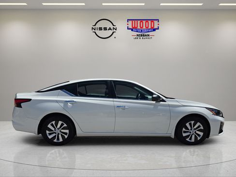 Certified 2025 Nissan Altima 2.5 S FWD image 2