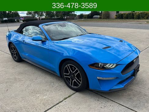 Used 2022 Ford Mustang Premium RWD image 7