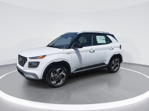 New 2026 Hyundai Venue SEL FWD image 4
