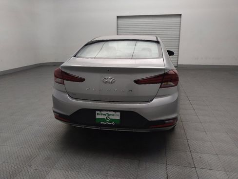 Used 2020 Hyundai Elantra SE FWD image 7