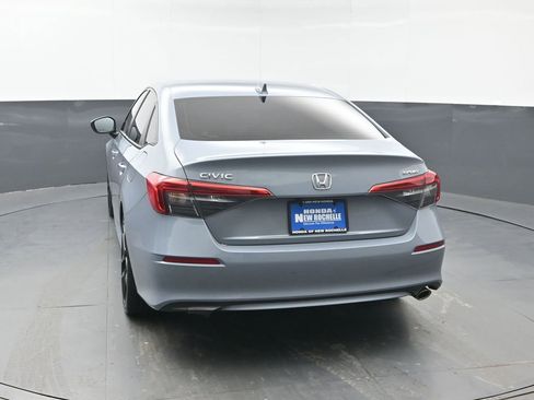 Used 2023 Honda Civic Sport image 9