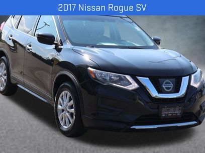 Used 2017 Nissan Rogue SV