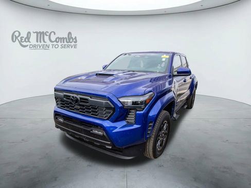 Used 2025 Toyota Tacoma TRD Sport image 1