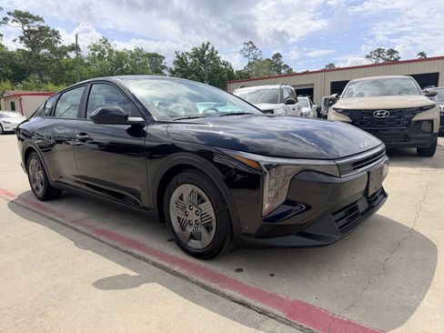 Used 2025 Kia K4 FWD image 4