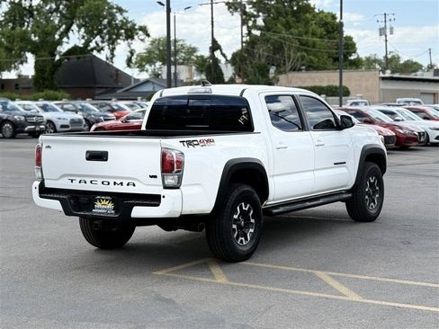 Used 2021 Toyota Tacoma TRD Off-Road w/ TRD Premium Off Road Package AWD/4WD image 7