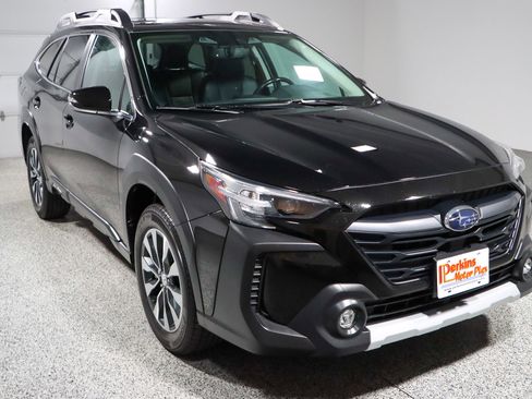 Used 2023 Subaru Outback Limited AWD/4WD image 5