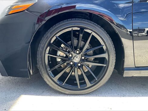 Used 2022 Toyota Camry XSE FWD image 8