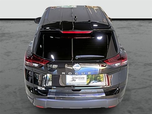 Used 2026 Nissan Rogue SV image 3