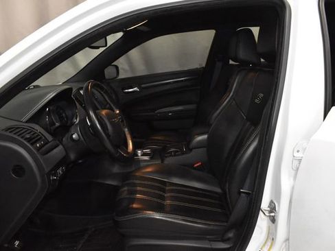 Used 2015 Chrysler 300 S image 10