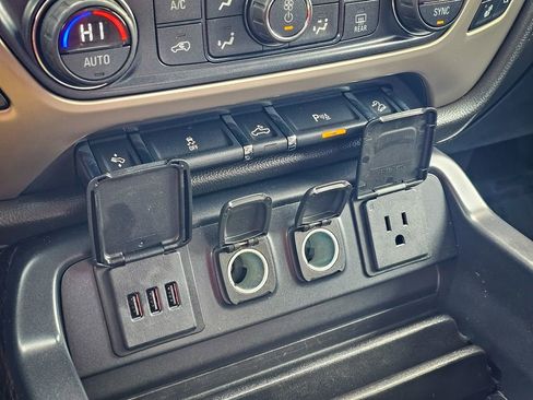 Used 2015 GMC Sierra 3500 Denali w/ Suspension Package, Off-Road image 28