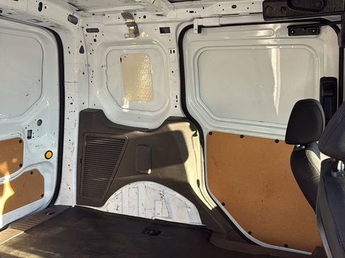 Used 2020 Ford Transit Connect XL image 30