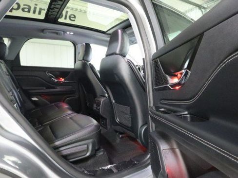 Used 2022 Lincoln Corsair AWD w/ Premium Package image 11