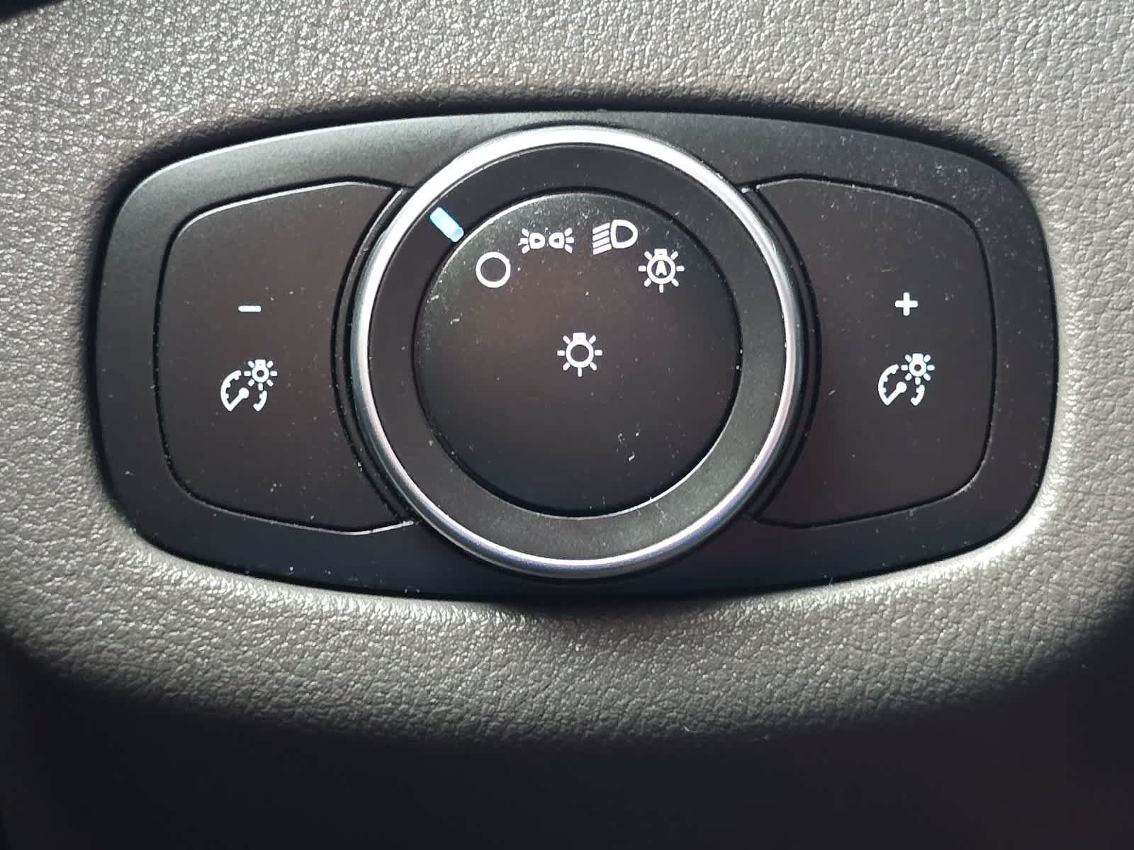 Used 2020 Ford Transit Connect XL FWD image 18