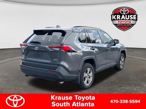 Used 2024 Toyota RAV4 XLE w/ Convenience Package FWD image 8
