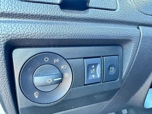 Used 2012 Ford Fusion SEL FWD image 16