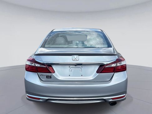 Used 2016 Honda Accord LX image 5