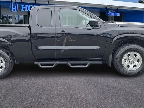 Used 2022 Nissan Frontier S w/ Graphics Package image 9