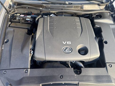 Used 2013 Lexus IS 250C image 23