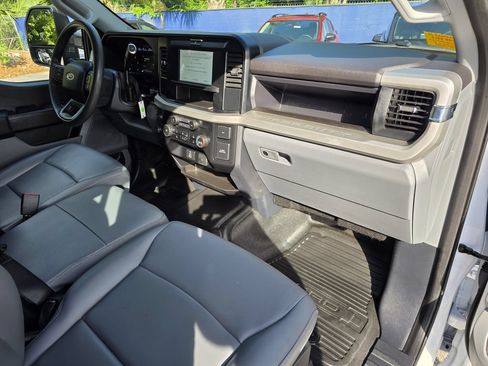 Used 2025 Ford F250 XL AWD/4WD image 9