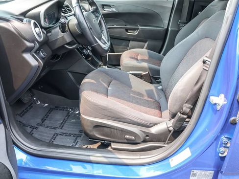 Used 2019 Chevrolet Sonic LT w/ Convenience Package FWD image 16