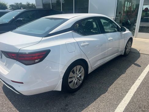 Used 2021 Nissan Sentra S FWD image 3