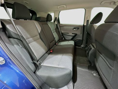 Used 2022 Nissan Rogue SV FWD image 26