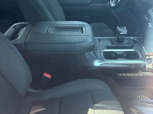 Used 2022 GMC Sierra 1500 Elevation w/ X31 Off-Road Package AWD/4WD image 15