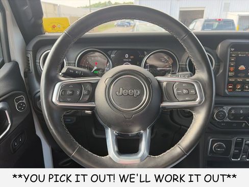 Used 2023 Jeep Wrangler Unlimited Sahara w/ Cold Weather Group AWD/4WD image 14