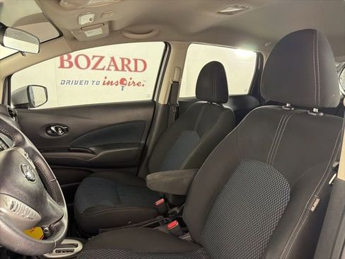 Used 2018 Nissan Versa Note SV FWD image 11