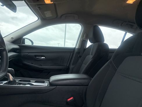 Certified 2025 Nissan Sentra SV image 36