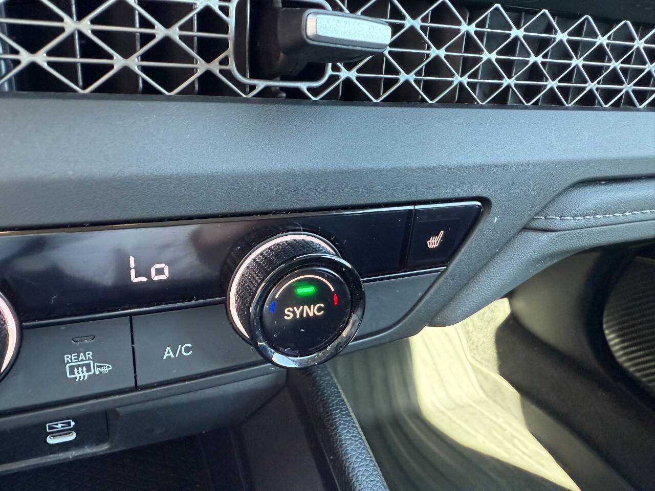 Used 2023 Honda Accord EX image 32