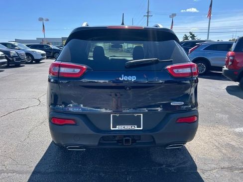Used 2015 Jeep Cherokee Latitude w/ Comfort/Convenience Group AWD/4WD image 6