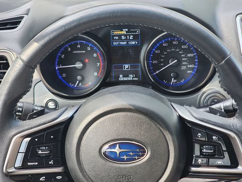 Used 2019 Subaru Outback 2.5i Limited AWD/4WD image 11