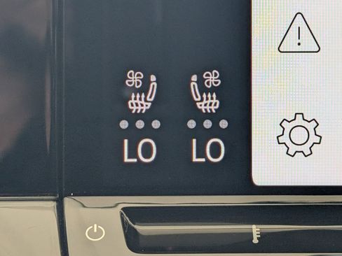 Used 2024 Volkswagen Atlas SEL Premium R-Line AWD/4WD image 34