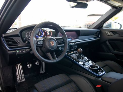 New 2026 Porsche 911 Carrera T RWD image 4