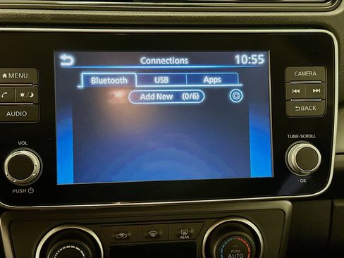 Used 2025 Nissan Leaf S FWD image 22