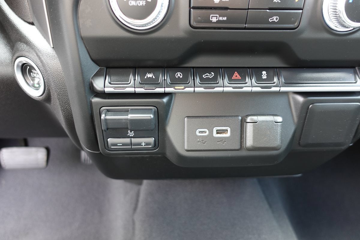 Used 2024 GMC Sierra 1500 Pro w/ Graphite Edition AWD/4WD image 44