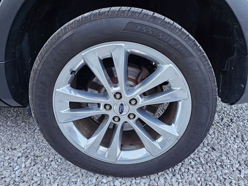 Used 2018 Ford Explorer XLT w/ Equipment Group 202A image 79