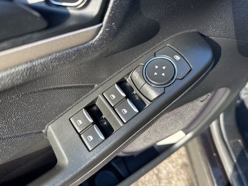 Certified 2022 Ford Escape SE w/ Cold Weather Package image 17