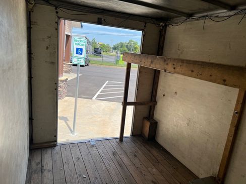 Used 2017 Chevrolet Express 3500 image 15