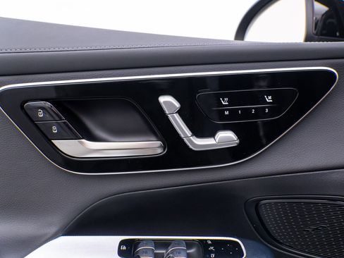 New 2026 Mercedes-Benz GLC 43 AMG 4MATIC image 17