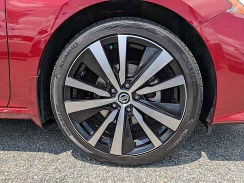 Certified 2021 Nissan Altima 2.5 SR w/ SR Premium Package FWD image 11