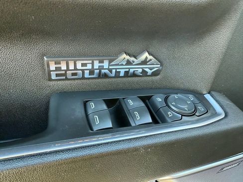 Certified 2023 Chevrolet Silverado 1500 High Country w/ High Country Premium Package AWD/4WD image 24