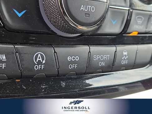 Used 2022 Jeep Grand Cherokee Laredo E image 18