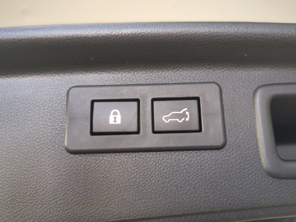 Used 2023 Subaru Forester Limited AWD/4WD image 15