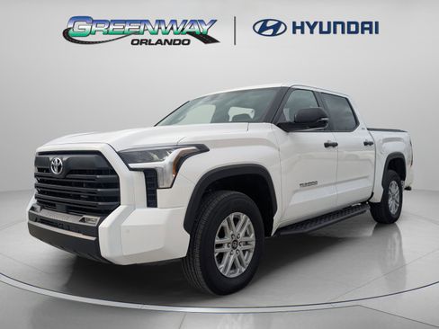 Used 2026 Toyota Tundra SR5 w/ SR5 Convenience Package AWD/4WD image 4